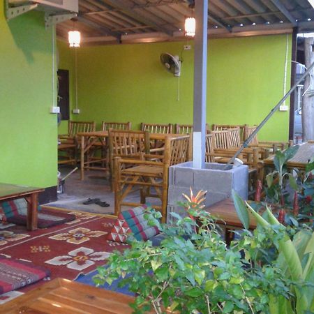 Baan Mook Anda Hostel Koh Lanta Luaran gambar