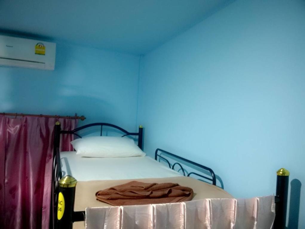 Baan Mook Anda Hostel Koh Lanta Bilik gambar