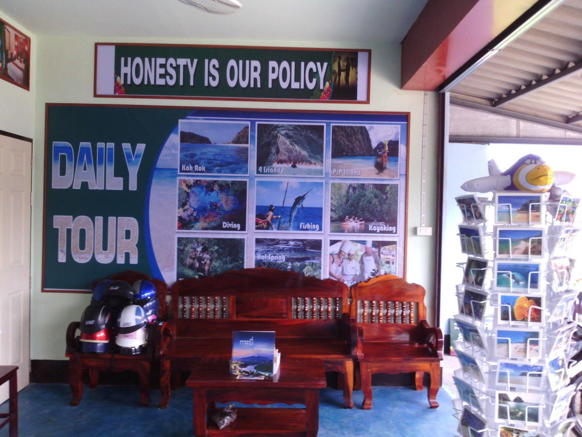 Baan Mook Anda Hostel Koh Lanta Luaran gambar