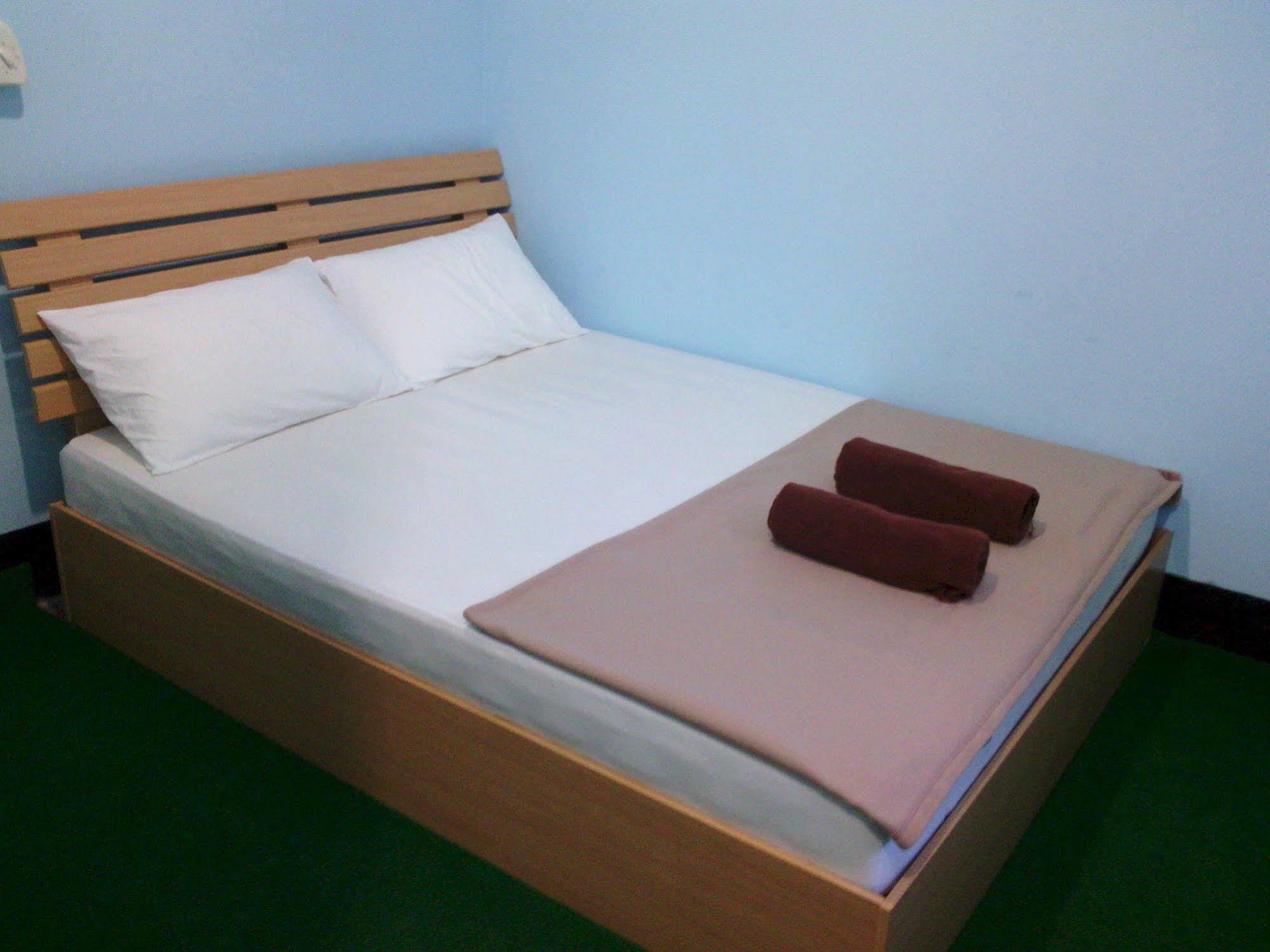 Baan Mook Anda Hostel Koh Lanta Luaran gambar