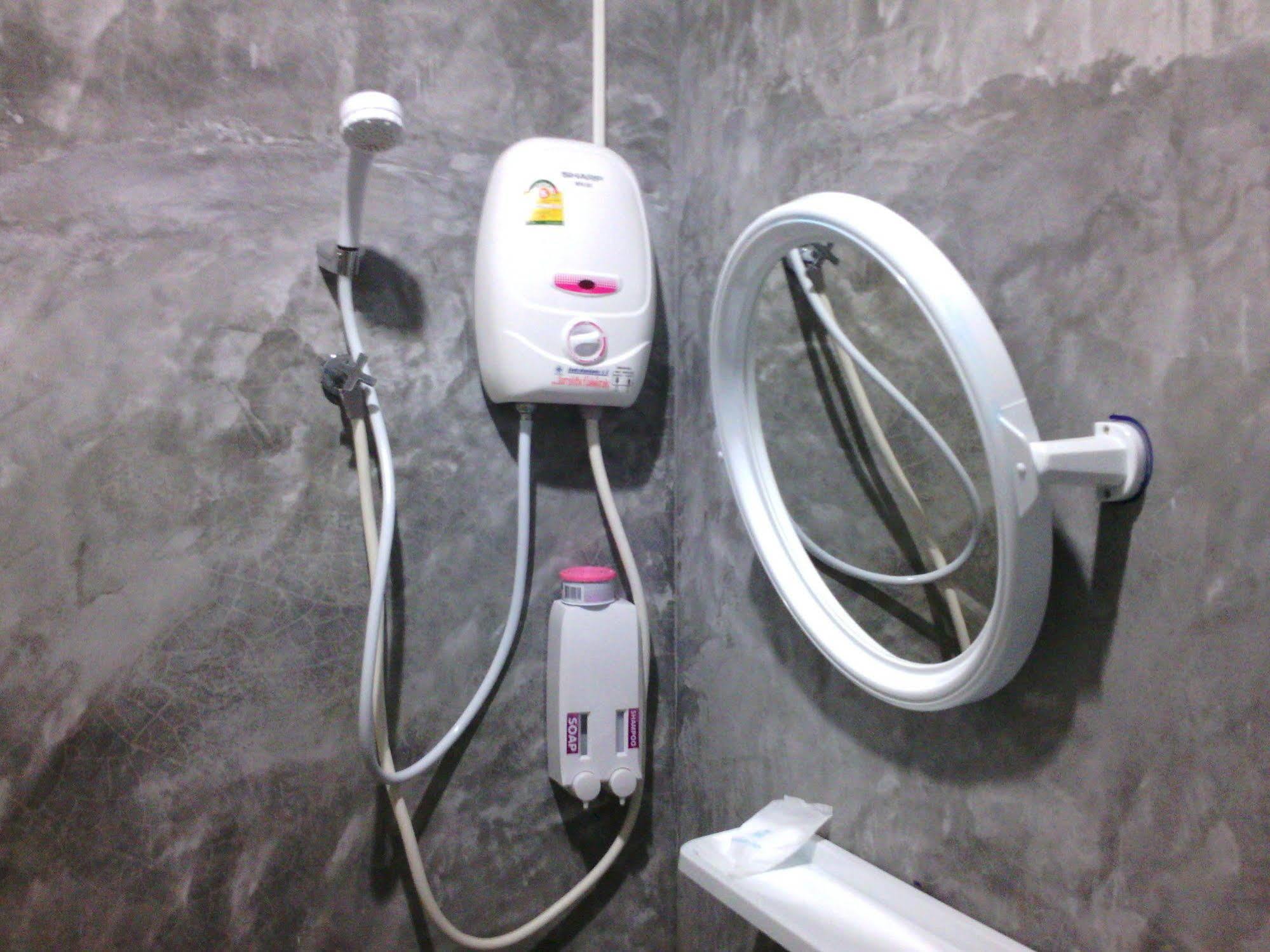 Baan Mook Anda Hostel Koh Lanta Luaran gambar