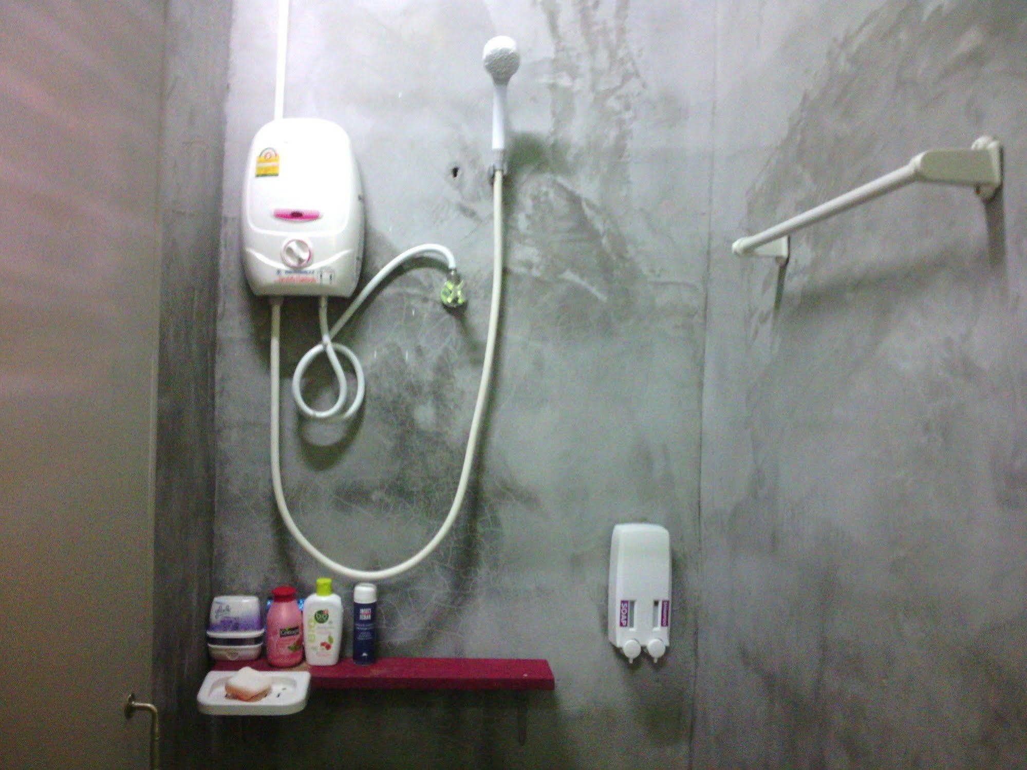 Baan Mook Anda Hostel Koh Lanta Luaran gambar